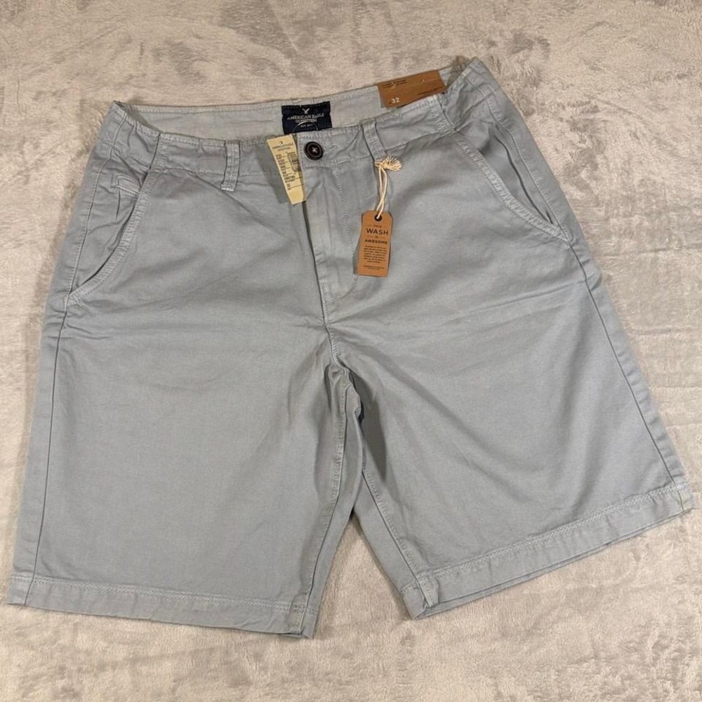 NWT Y2K Vintage American Eagle Classic Fit Chino Shorts | Light Blue | Size‎ 32